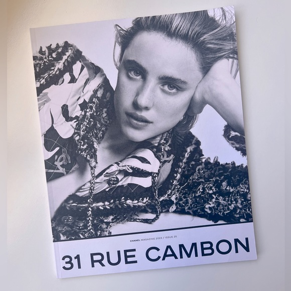 Chanel Magazine - Picture 1 of 5